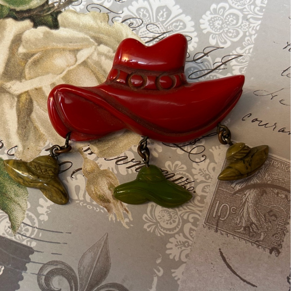 AMAZING Carved Bakelite hat pin